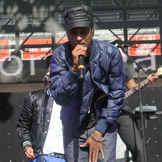 K'naan in 102.7 KIIS FM's Wango Tango 2012 - Show