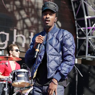 K'naan in 102.7 KIIS FM's Wango Tango 2012 - Show
