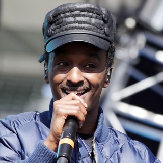 K'naan in 102.7 KIIS FM's Wango Tango 2012 - Show