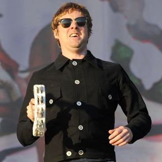 Kaiser Chiefs in The 2011 Glastonbury Music Festival - Day 3 - Performances