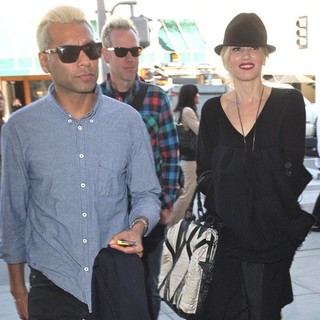 Tony Kanal, Gwen Stefani, No Doubt in Tony Kanal and Gwen Stefani Leaving Lunch at Porta Via