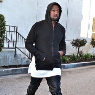 Kanye West Is Seen After A Gym Workout - kanye-west-after-a-gym-02