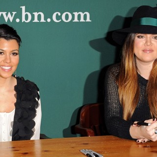 Kourtney Kardashian, Khloe Kardashian in Kourtney Kardashian and Khloe Kardashian Sign Copies of of Kardashian Konfidential