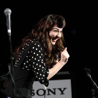 Amy Heidemann, Karmin in 102.7 KIIS FM's Jingle Ball 2011 - Show