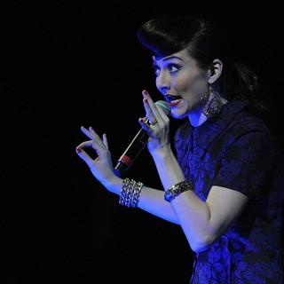Amy Heidemann, Karmin in The Y100 Jingle Ball 2011