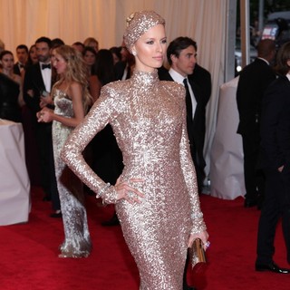 Karolina Kurkova in Schiaparelli and Prada Impossible Conversations Costume Institute Gala