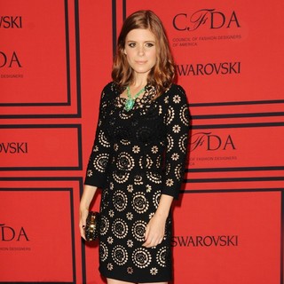 Kate Mara in 2013 CFDA Awards - Arrivals - kate-mara-2013-cfda-awards-02