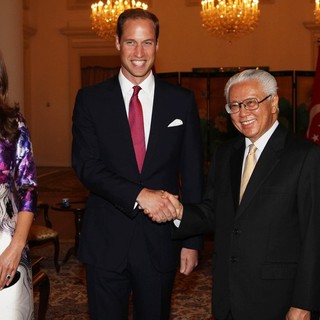 Kate Middleton, Prince William, Tony Tan, Mary Chee Bee Kiang in A State Dinner Hosted by The President of Singapore