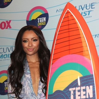 Katerina Graham in The 2012 Teen Choice Awards - Press Room
