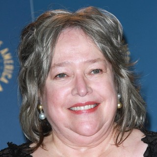 Kathy Bates in 64th Annual Directors Guild of America Awards - Press Room - kathy-bates-64th-annual-directors-guild-of-america-awards-press-room-01
