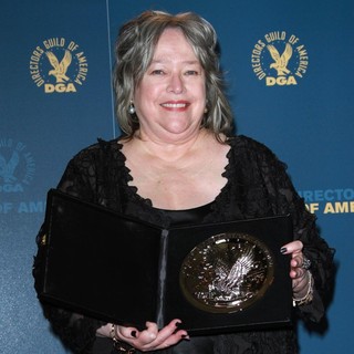 Kathy Bates in 64th Annual Directors Guild of America Awards - Press Room - kathy-bates-64th-annual-directors-guild-of-america-awards-press-room-03