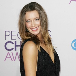 Katie Cassidy in People's Choice Awards 2013 - Red Carpet Arrivals