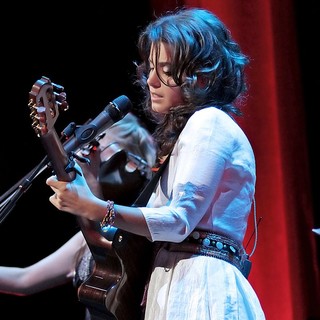 Katie Melua in Katie Melua Performing