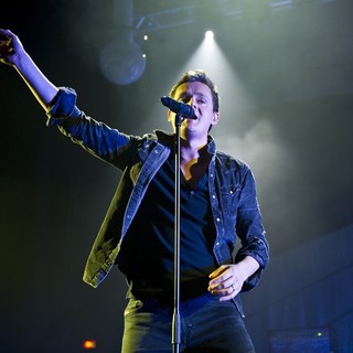 Tom Chaplin, Keane in Keane Perform Live at Brixton Academy