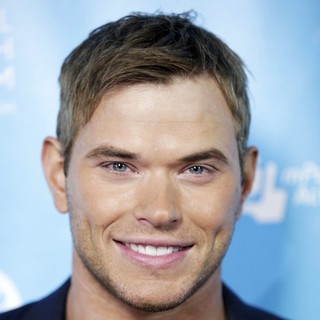 Kellan Lutz in The 55th Annual GRAMMY Awards - mPowering Action Featuring Performances by Timbaland and Avicii