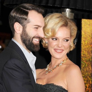 Josh Kelley, Katherine Heigl in Los Angeles Premiere of New Year's Eve