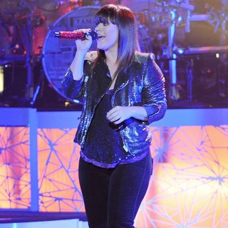 Kelly Clarkson in Kelly Clarkson Performs on Her Stronger Tour