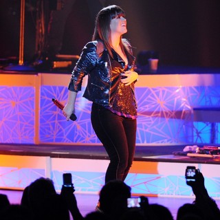 Kelly Clarkson in Kelly Clarkson Performs on Her Stronger Tour