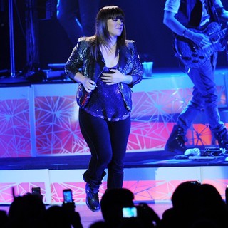 Kelly Clarkson in Kelly Clarkson Performs on Her Stronger Tour