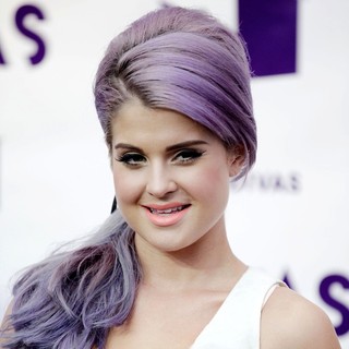 Kelly Osbourne in VH1 Divas 2012