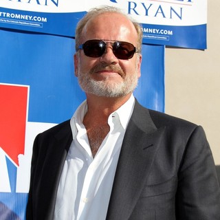 Kelsey Grammer in Celebrities Stump for Republican Presidential Candidate Mitt Romney