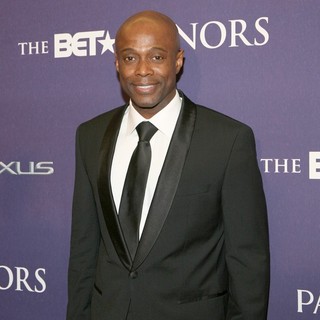 Kem in BET Honors 2013: Red Carpet Presented by Pantene - Arrivals