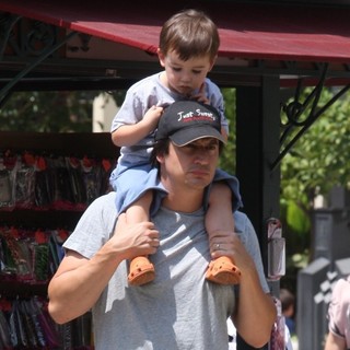 Ken Marino in Ken Marino Out Shopping in Hollywood with His Family