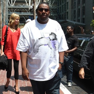 Kenan Thompson in Kenan Thompson Arrives Back at His Hotel After Attending Comic Con 2009