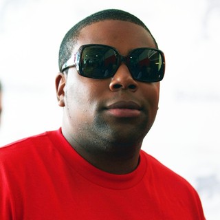 Kenan Thompson in Miami Dolphins vs New Orleans Saints Game - Arrivals