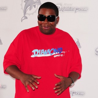 Kenan Thompson in Miami Dolphins vs New Orleans Saints Game - Arrivals