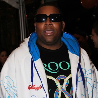 Kenan Thompson in Opening Party for Juicy Couture 5th Avenue Flagship Store - Arrivals