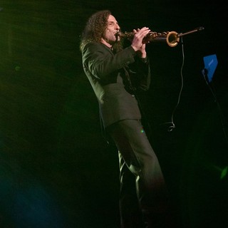 Kenny G in Kenny G Performing Live at Pavilhao Atlantico