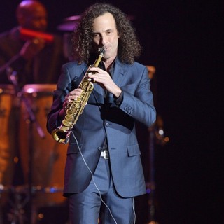 Kenny G in Kenny G Performs Live at Hard Rock Live