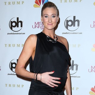 Kerri Walsh in 2012 Miss Universe Pageant - Arrivals - kerri-walsh-2012-miss-universe-pageant-03