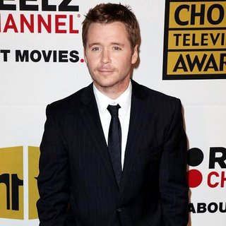 Kevin Connolly in The 2011 Critics Choice Television Awards Luncheon - Red Carpet