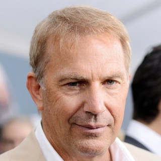 Kevin Costner in World Premiere of Man of Steel - Arrivals - kevin-costner-premiere-man-of-steel-02