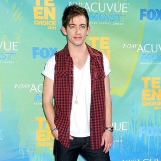Kevin McHale in 2011 Teen Choice Awards