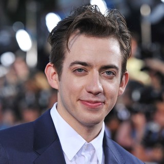 Kevin McHale in The World Premiere of Glee The 3D Concert Movie - Arrivals
