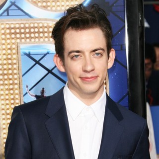 Kevin McHale in The World Premiere of Glee The 3D Concert Movie - Arrivals