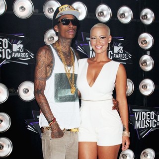 Wiz Khalifa, Amber Rose in 2011 MTV Video Music Awards - Arrivals