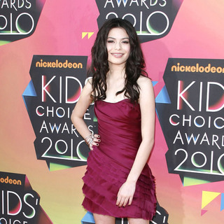 Miranda Cosgrove in Nickelodeon's 23rd Annual Kids' Choice Awards - Arrivals