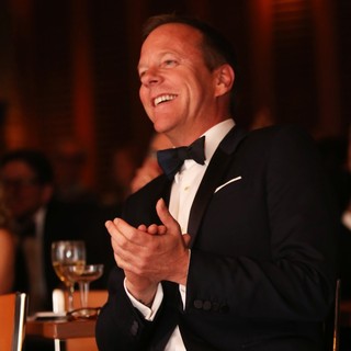 Kiefer Sutherland in Kiefer Sutherland Accepts Award Harvard University's Hasty Pudding Theatricals 2013 Man of The Year