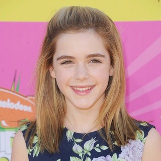 Kiernan Shipka in Nickelodeon's 26th Annual Kids' Choice Awards - Arrivals - kiernan-shipka-26th-annual-kids-choice-awards-03
