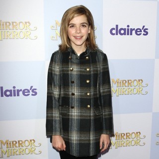 Kiernan Shipka in Relativity Media Presents The Los Angeles Premiere of Mirror Mirror - Arrivals