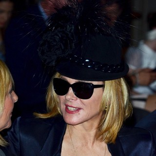 Kim Cattrall in London Fashion Week Spring-Summer 2013 - Philip Treacy - Front Row - kim-cattrall-london-fashion-week-spring-summer-2013-02