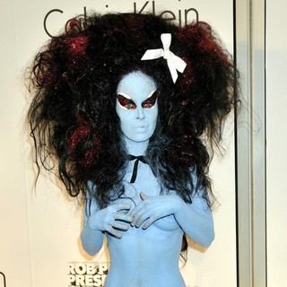 Kimbra in 1st Annual Art Awards by Calvin Klein
