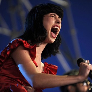 Kimbra in The Annual Homebake Australian Music Festival