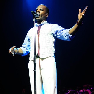 Kirk Franklin in Kirk Franklin Performs During The All Star Mothers Day Celebration