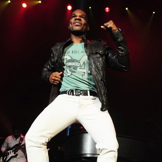 Kirk Franklin in The BET Sunday Best The King's Men Concert - kirk-franklin-the-king-s-men-concert-03