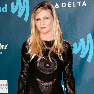 Kirsten Dunst in 24th Annual GLAAD Media Awards - Arrivals - kirsten-dunst-24th-annual-glaad-media-awards-04